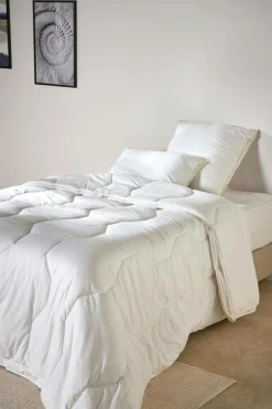 Camif Couettes|Couettes>Couette 4 saisons anti-acariens phytocare Louna - 140 x 200 cm