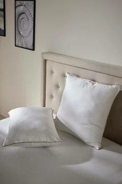 Camif Oreillers|Oreillers>Oreiller déhoussable en satin Léonore - Ferme - 50 x 70 cm